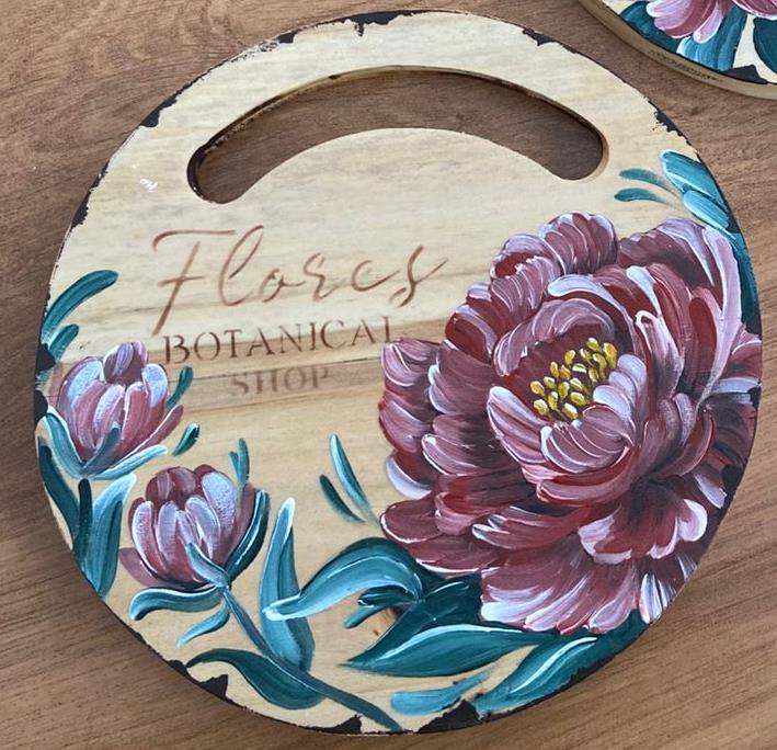 Tabla con peonías