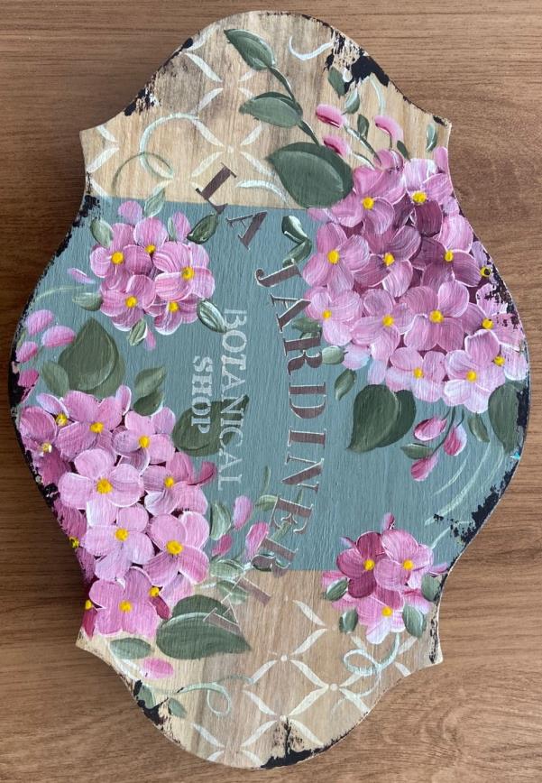 Tabla con hortensias